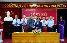 Ký kết Chương trình phối hợp công tác giữa Thành phố Hồ Chí Minh và Báo điện tử Đảng Cộng sản Việt Nam