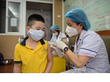 TP Hồ Chí Minh tiêm chủng vắc-xin phòng COVID-19 cho 303.955 trẻ