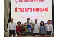 Phó Trưởng ban Ban Quản lý Khu Công nghệ cao TP Hồ Chí Minh nhận quyết định nghỉ hưu   