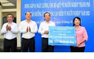 Thành ủy TP Hồ Chí Minh phát động đóng góp ủng hộ Quỹ “Vì người nghèo” Thành phố