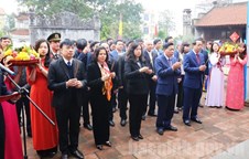 Lãnh đạo tỉnh dâng hương tại Văn Miếu Bắc Ninh
