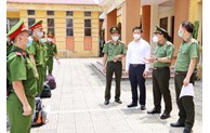 Bộ Công an tăng cường 400 cảnh sát chi viện Bắc Ninh chống dịch