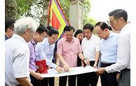 Thường trực Thành ủy Hà Nội khảo sát một số di tích lịch sử trên địa bàn thị xã Sơn Tây